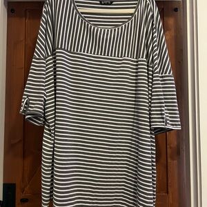 BloomChic Black and White Striped Top